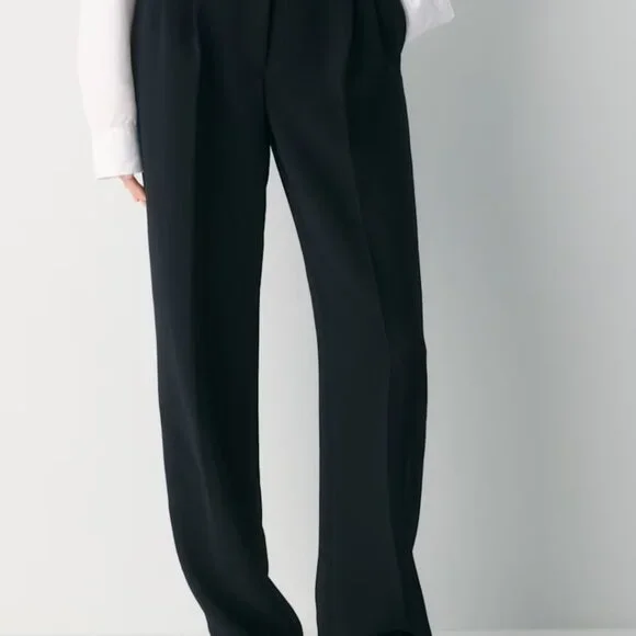 NWT Aritzia EFFORTLESS Crepette Pants BLACK 14 Regular - Picture 2 of 9
